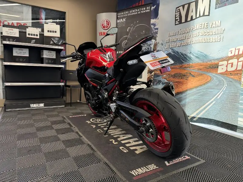 Z 900