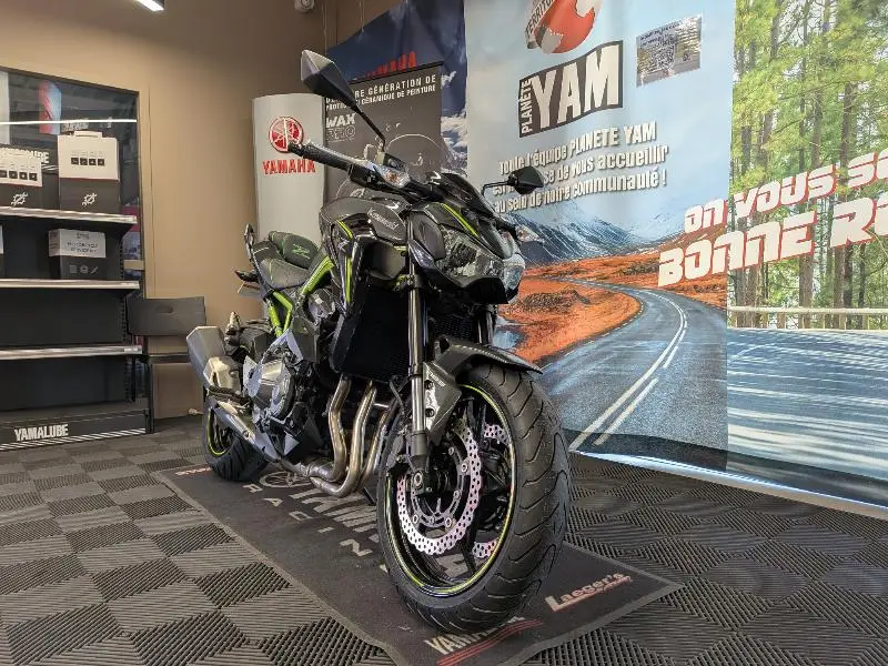 Z 900