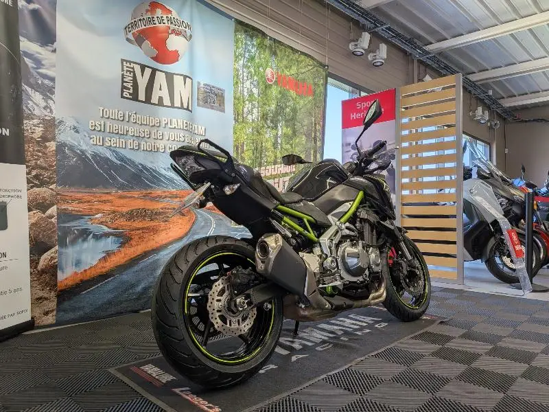 Z 900