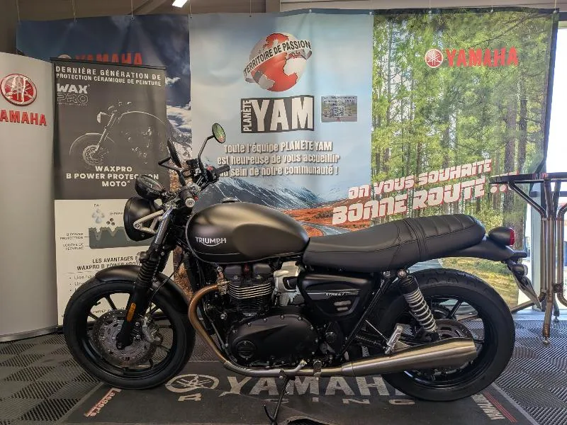STREET TWIN  900