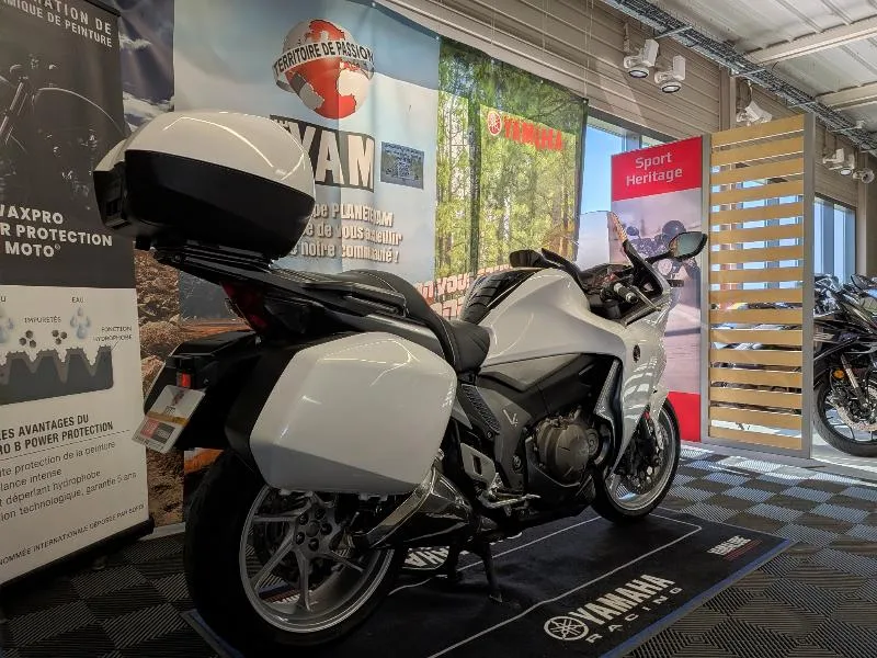 VFR 1200 F