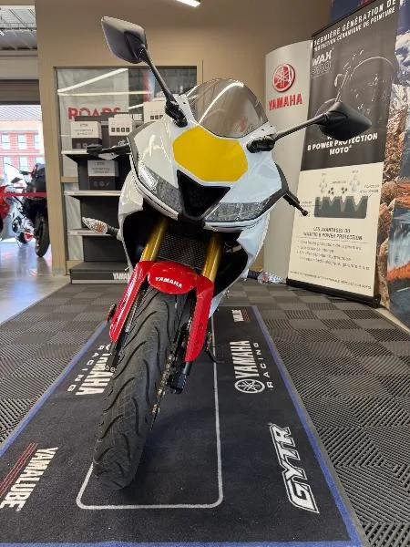 YZF 125 R ABS