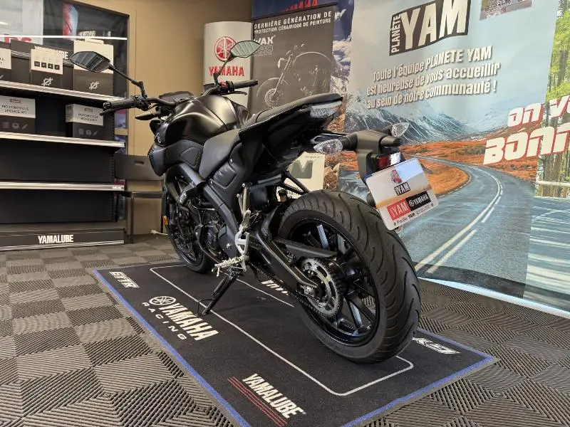 MT125 ABS
