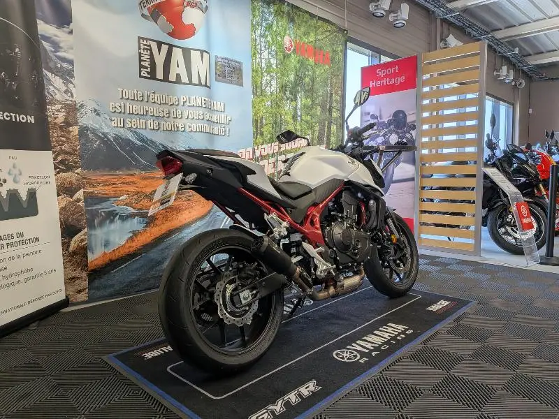 CB 750 HORNET