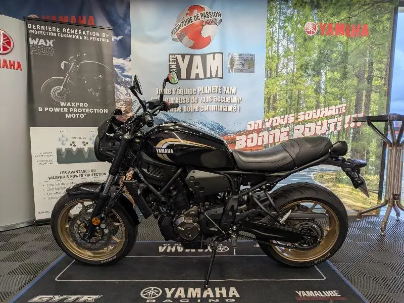 XSR 700 ABS