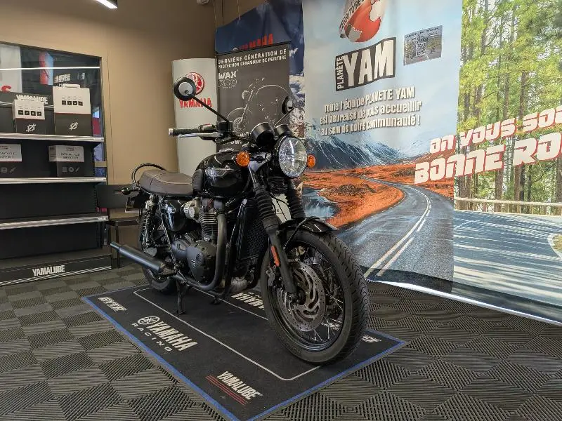 Bonneville T120 Black