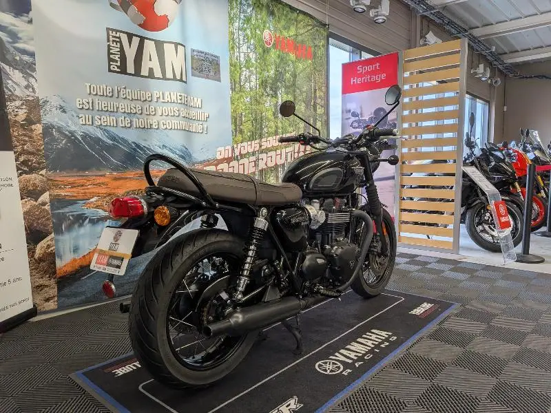 Bonneville T120 Black