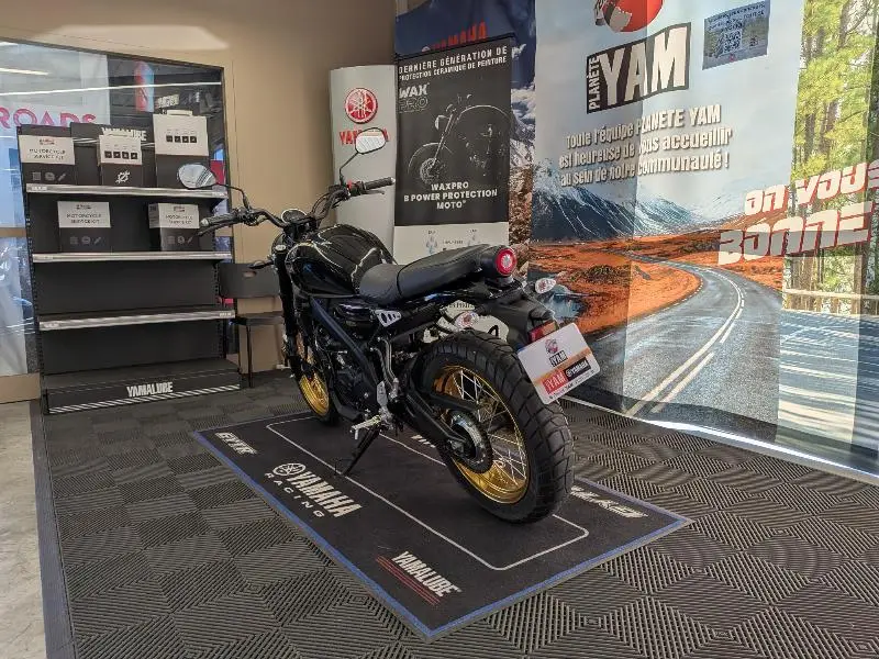 XSR 125 Legacy