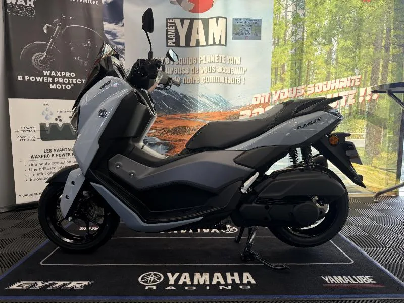 NMAX 125 TECH MAX