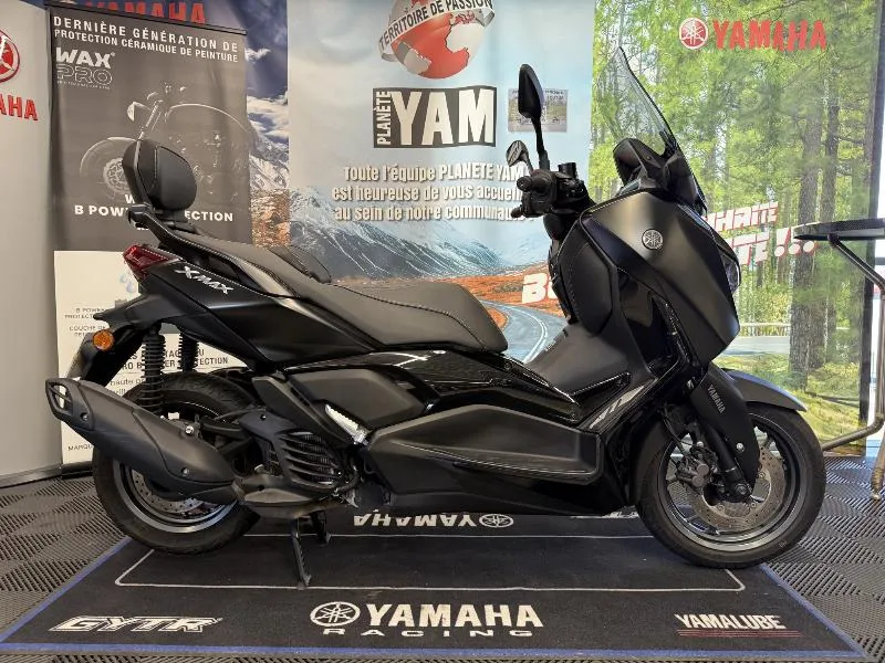 XMAX 125 TECH MAX