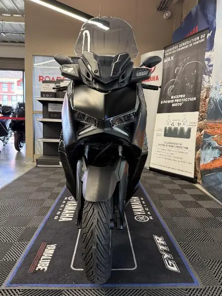 XMAX 125 TECH MAX