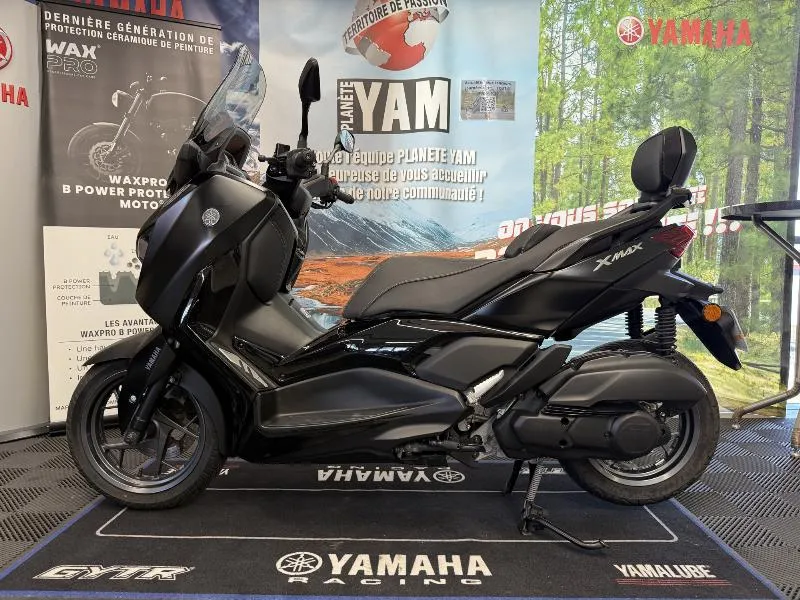 XMAX 125 TECH MAX