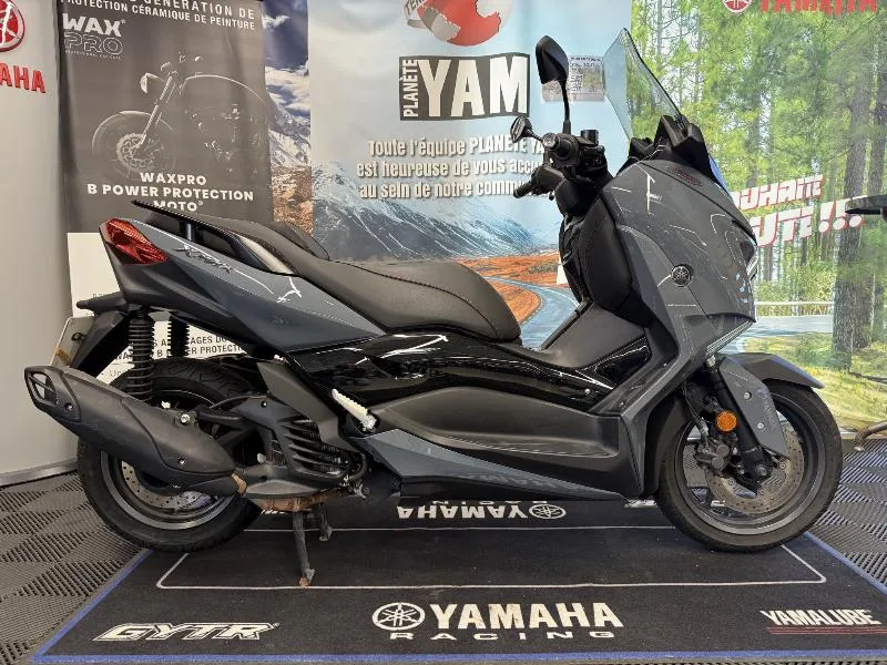 XMAX 125 TECH MAX