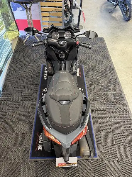 XMAX 125 TECH MAX