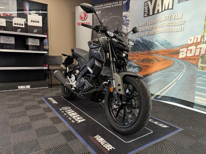 MT125 ABS