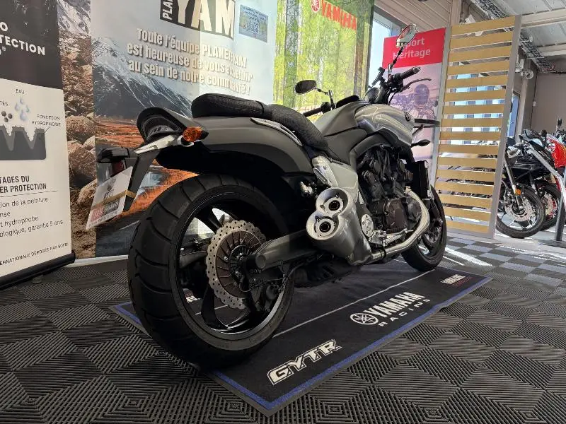 VMAX 1700