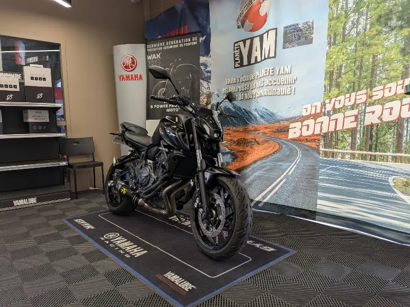 MT07