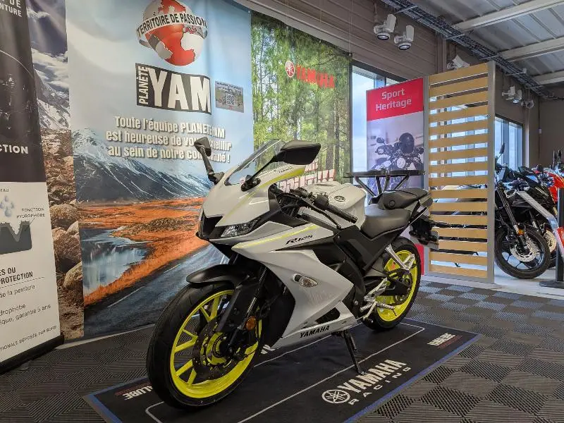 YZF 125 R ABS