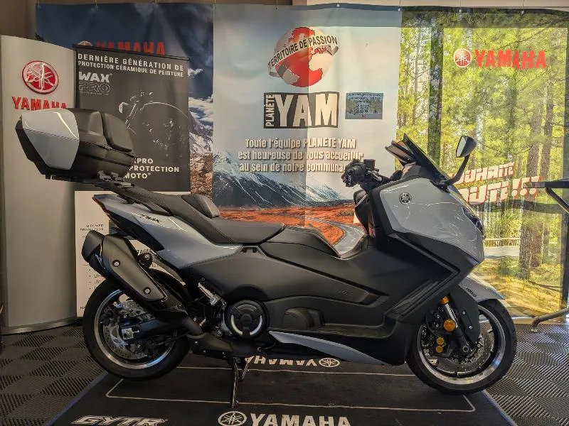 XP TMAX 560 TECH MAX