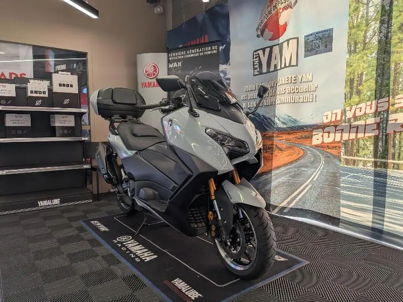 XP TMAX 560 TECH MAX