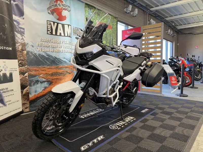 CRF 1100  L AFRICA TWIN