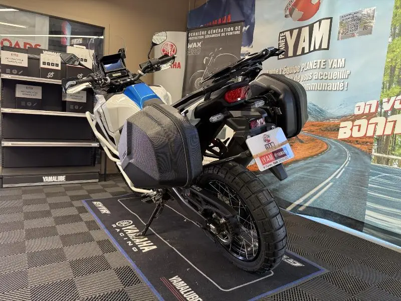 CRF 1100  L AFRICA TWIN