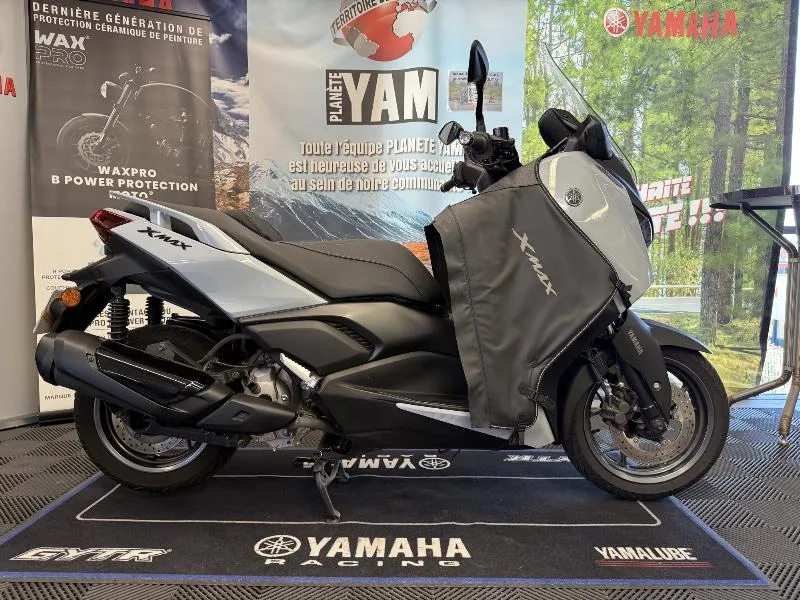 XMAX 300 TECH MAX 