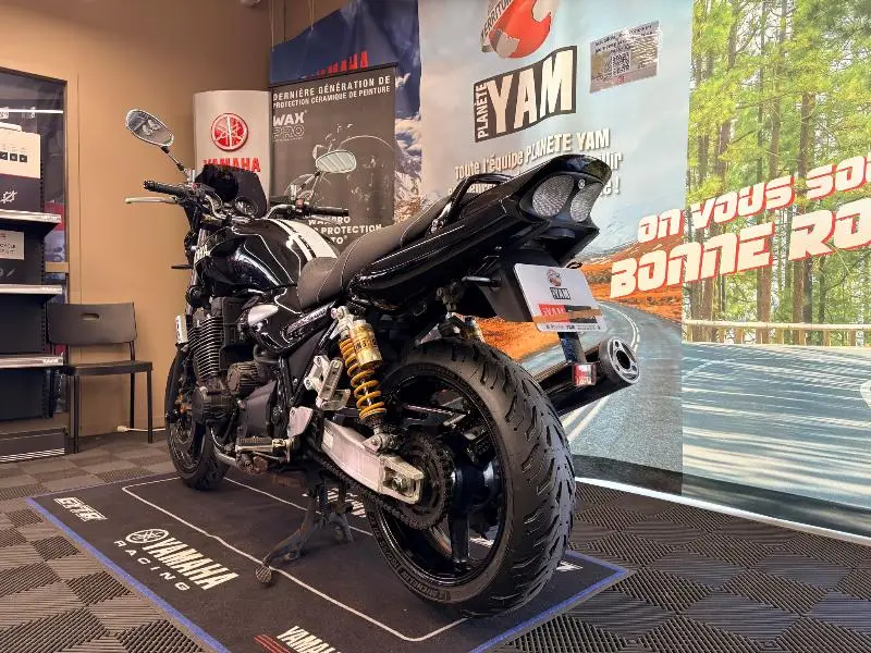 XJR 1300