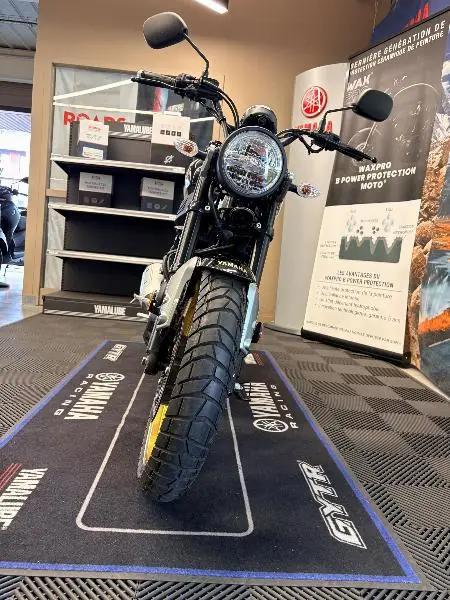 XSR 125 Legacy