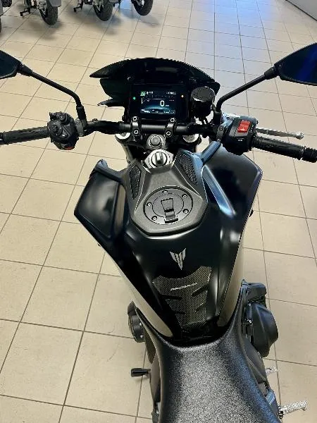 MT09  YAMT