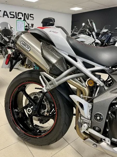 SPEED TRIPLE 1050 RS