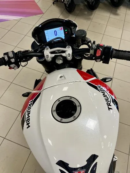 SPEED TRIPLE 1050 RS