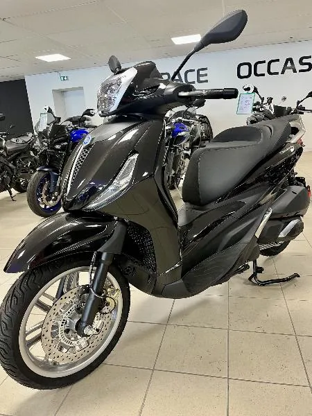 BEVERLY 300