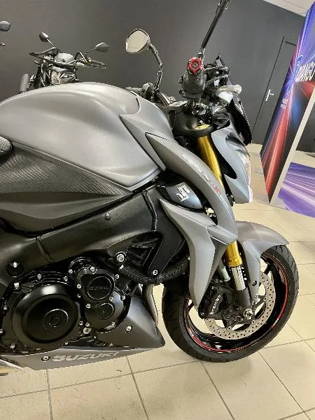 GSXS 1000