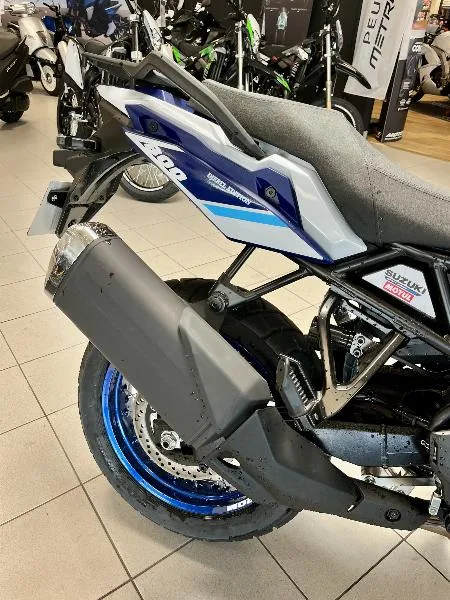 DL VSTROM 800DE