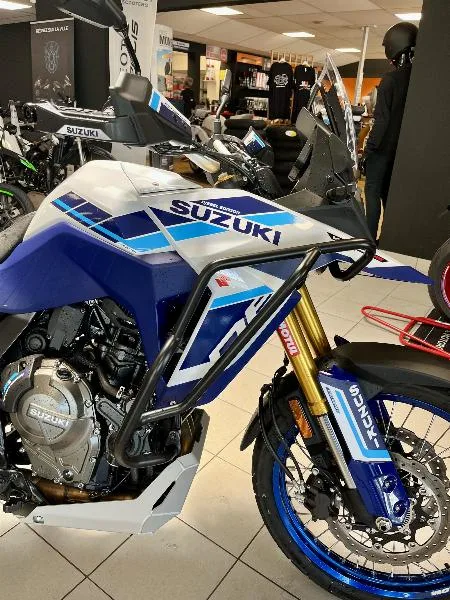 DL VSTROM 800DE