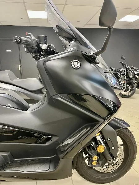 XP TMAX 560 TECH MAX