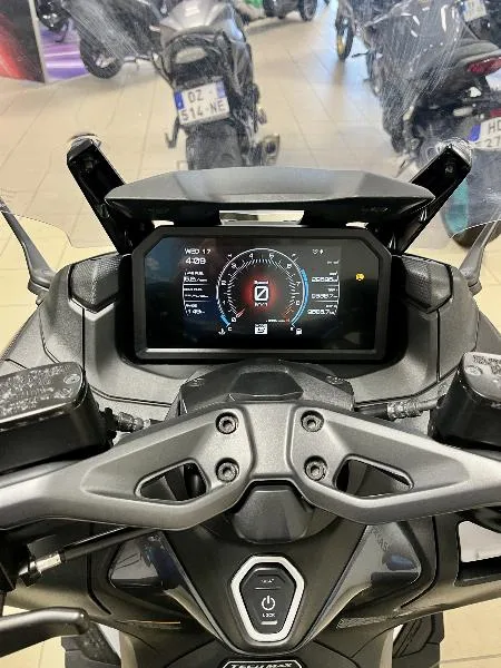 XP TMAX 560 TECH MAX