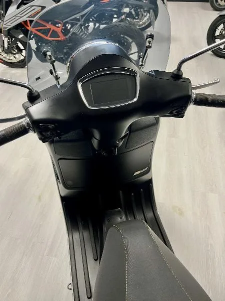 GTS 125 SUPER TECH