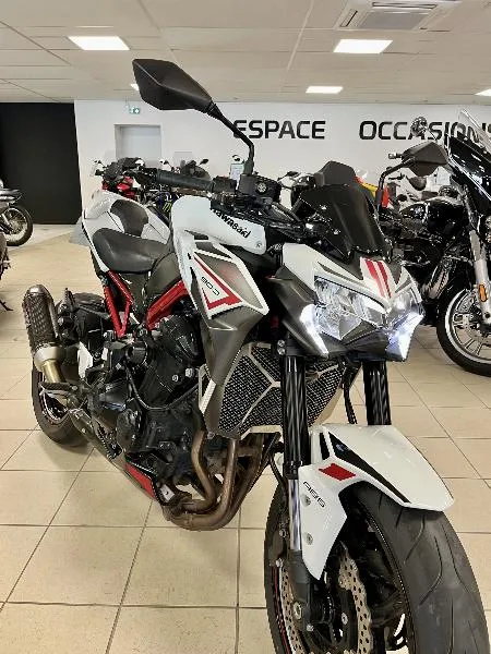Z 900