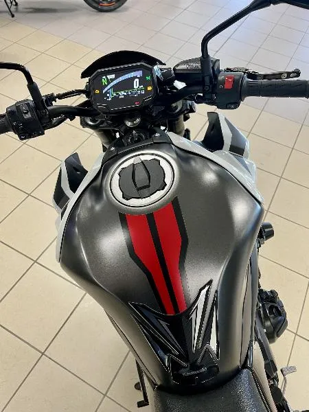 Z 900