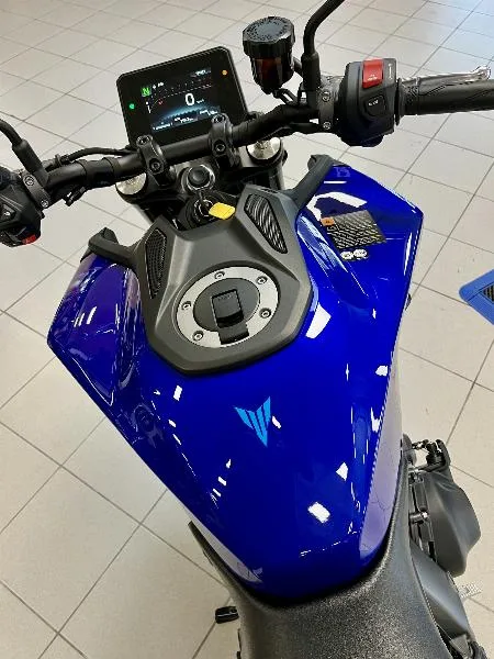 MT09
