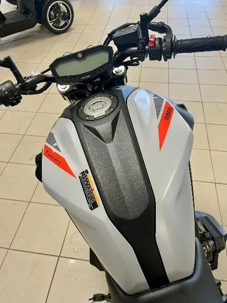 MT07