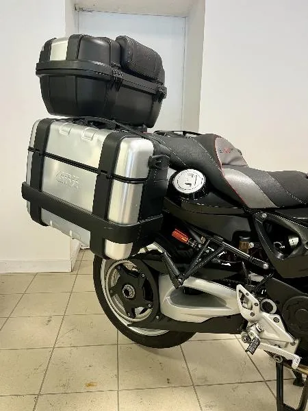 F 800 GT