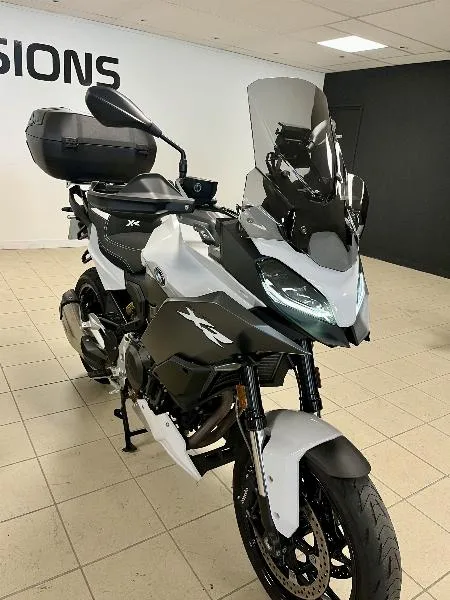 F 900 XR