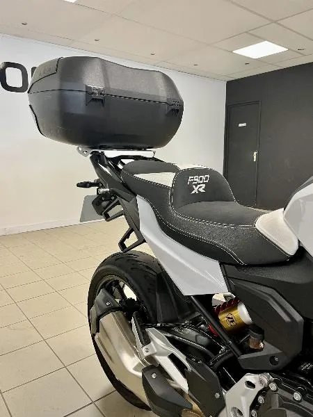 F 900 XR