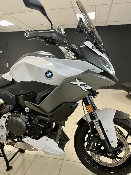 F 900 XR