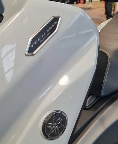 NMAX 125 TECH MAX