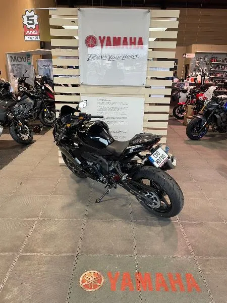 NINJA 400