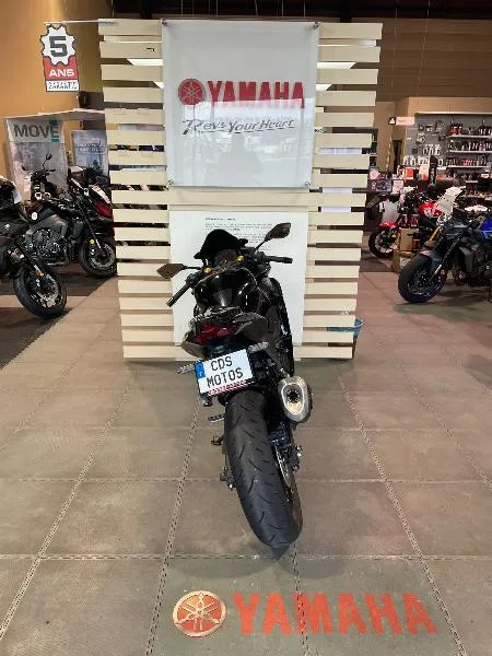 NINJA 400